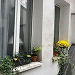 Arrondissement 10 Апартаменты *